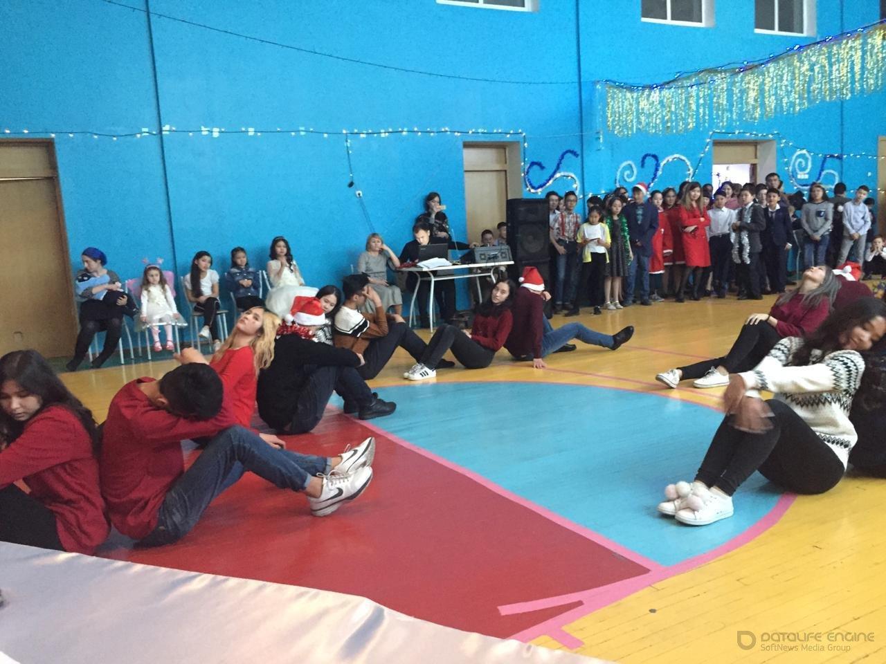 Ғажайыпқа толы-жаңа жыл 5-7сыныптар арасында өткен жаңа-жыл кеші