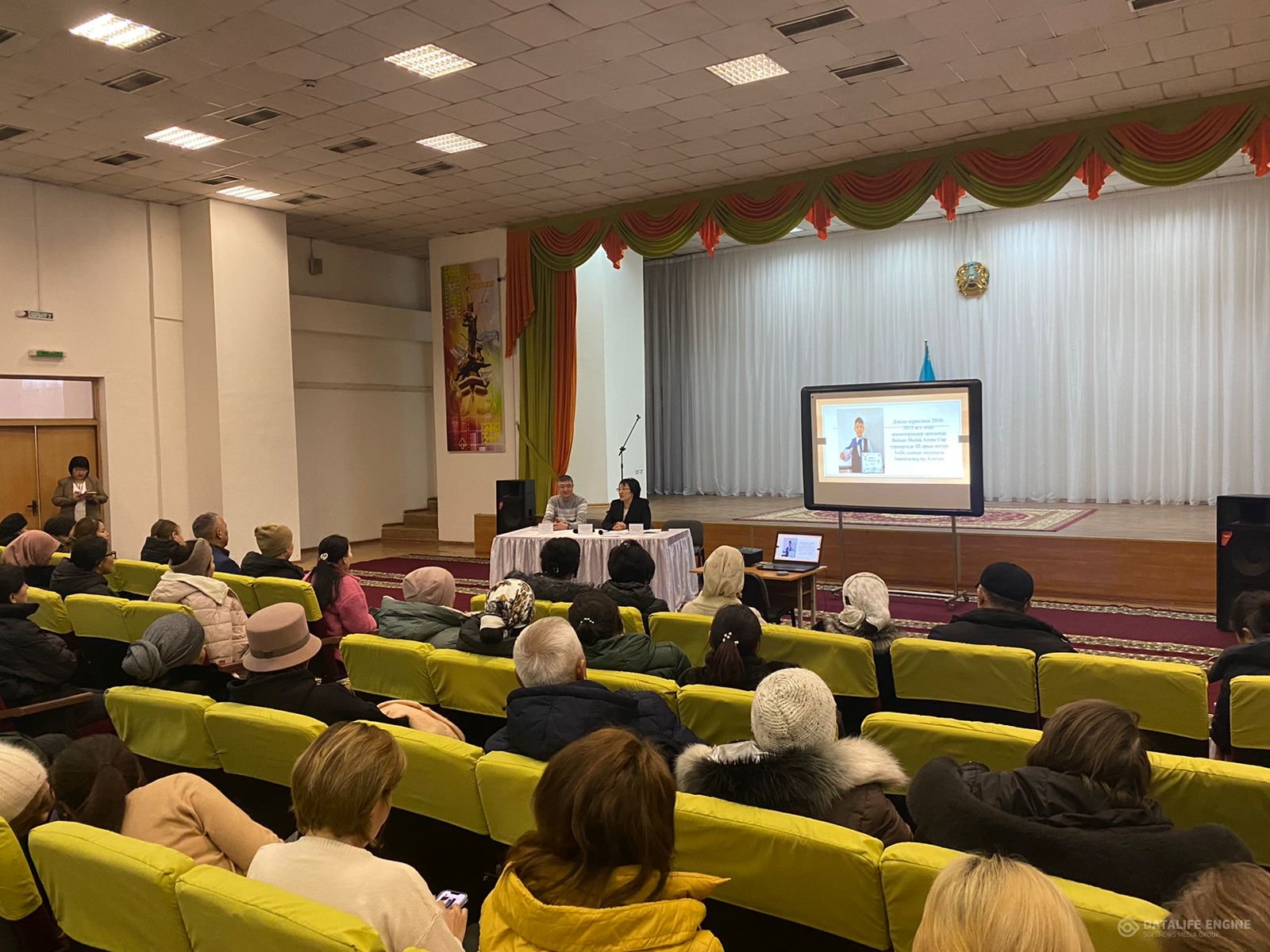 29 қаңтар 2026 жылы ата-аналар жиналысы болып өтті. Күн тәртібі: 1. "Қауіпсіздік 24/7" 2. Төтенше жағдайлар кезіндегі іс-әрекеттер 3. Киберқауіпсіздік