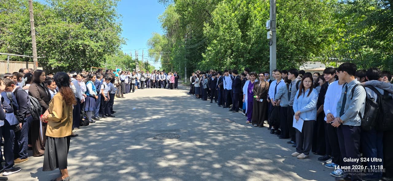 🏫📢 Алматы қаласы Түрксіб ауданы №84 ЖББМ  мамыр айының 14 күні жалпықалалық сейсможаттығу өткізілді.  Жаттығу барысында оқушылар мен мектеп ұжымы же
